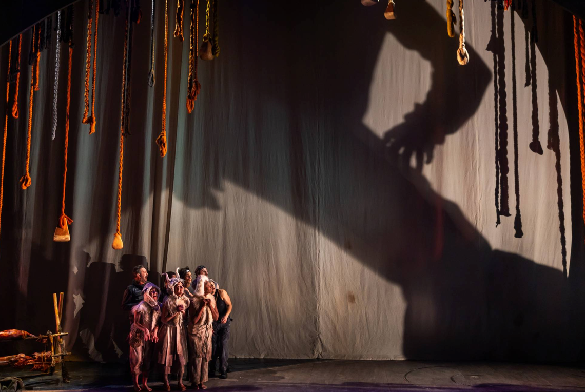 Prop Tracks as the Art