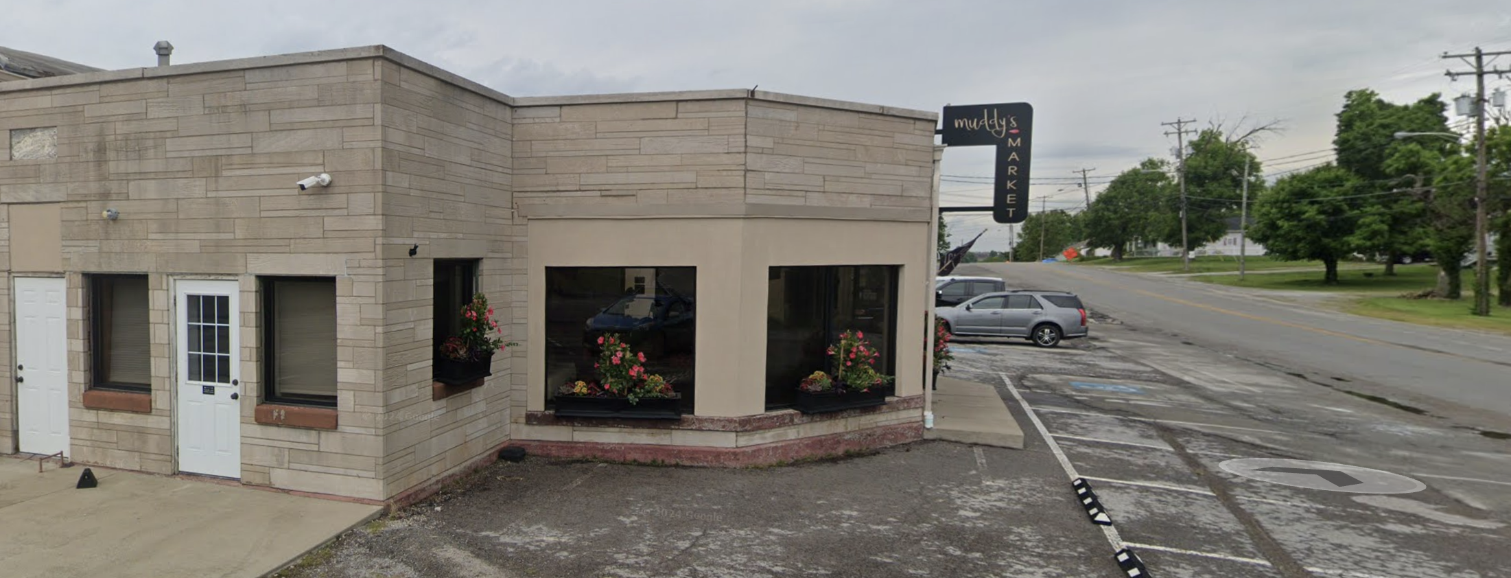 muddy's market wants a wine night