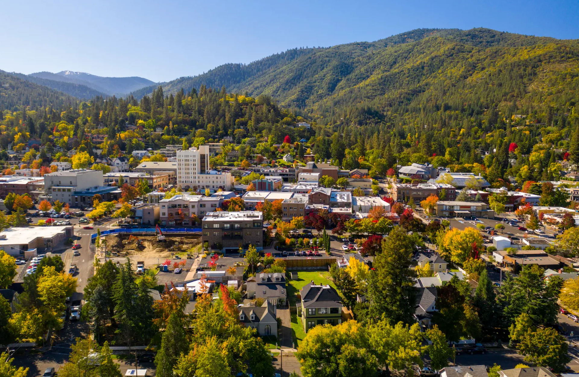 Artist Housing: The Mountainview Suite