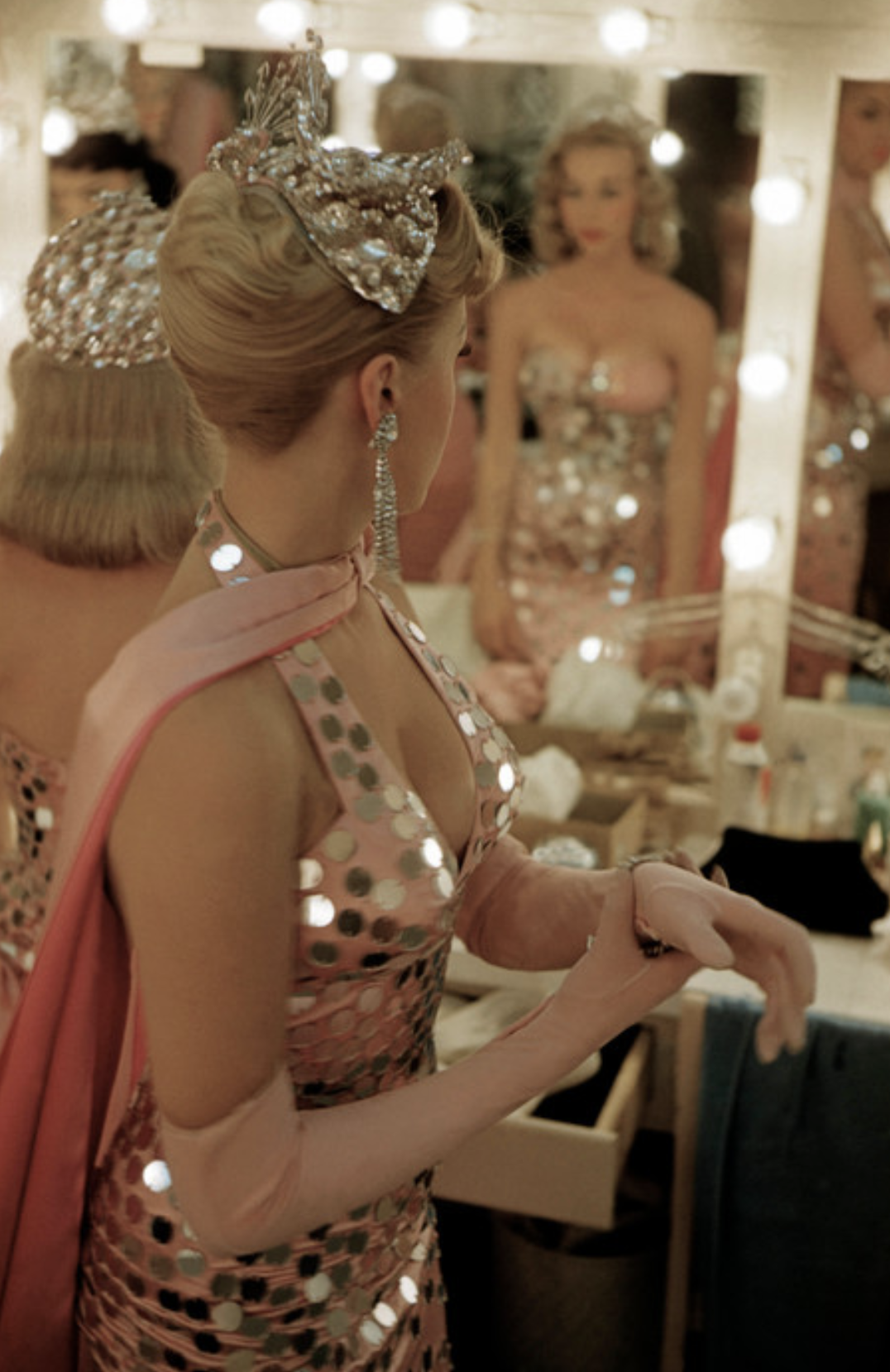 Sparkly Christmas Costumes in Serious Theaters